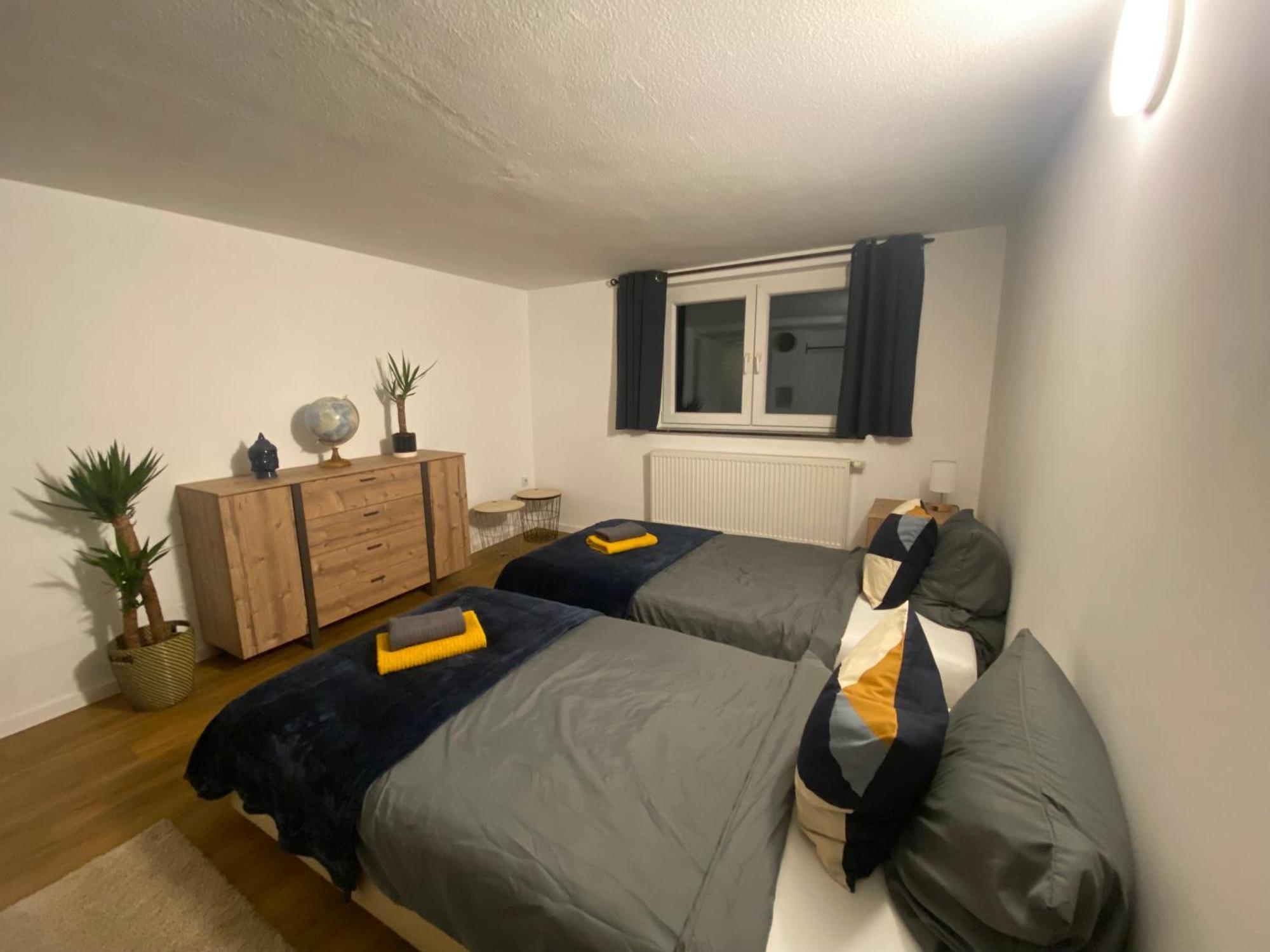 Apartment Roomy Comfort - Zwischen Heidelberg Und Mannheim Edingen-Neckarhausen Esterno foto